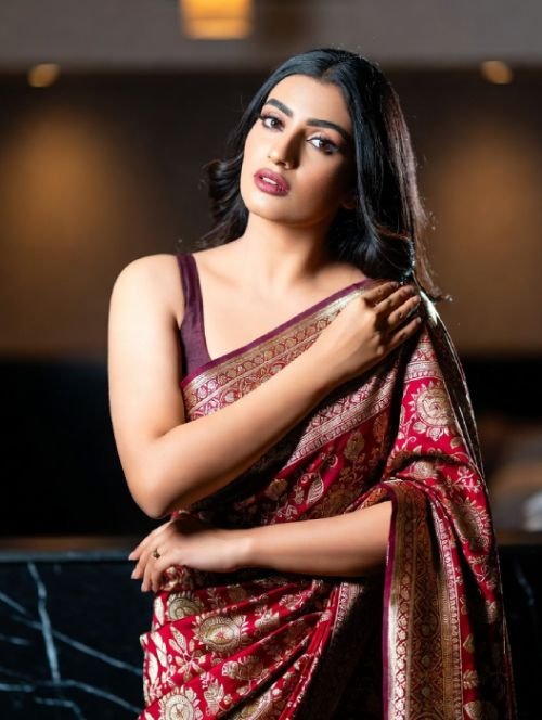 Nisha Dlf Phase5 Call Girl